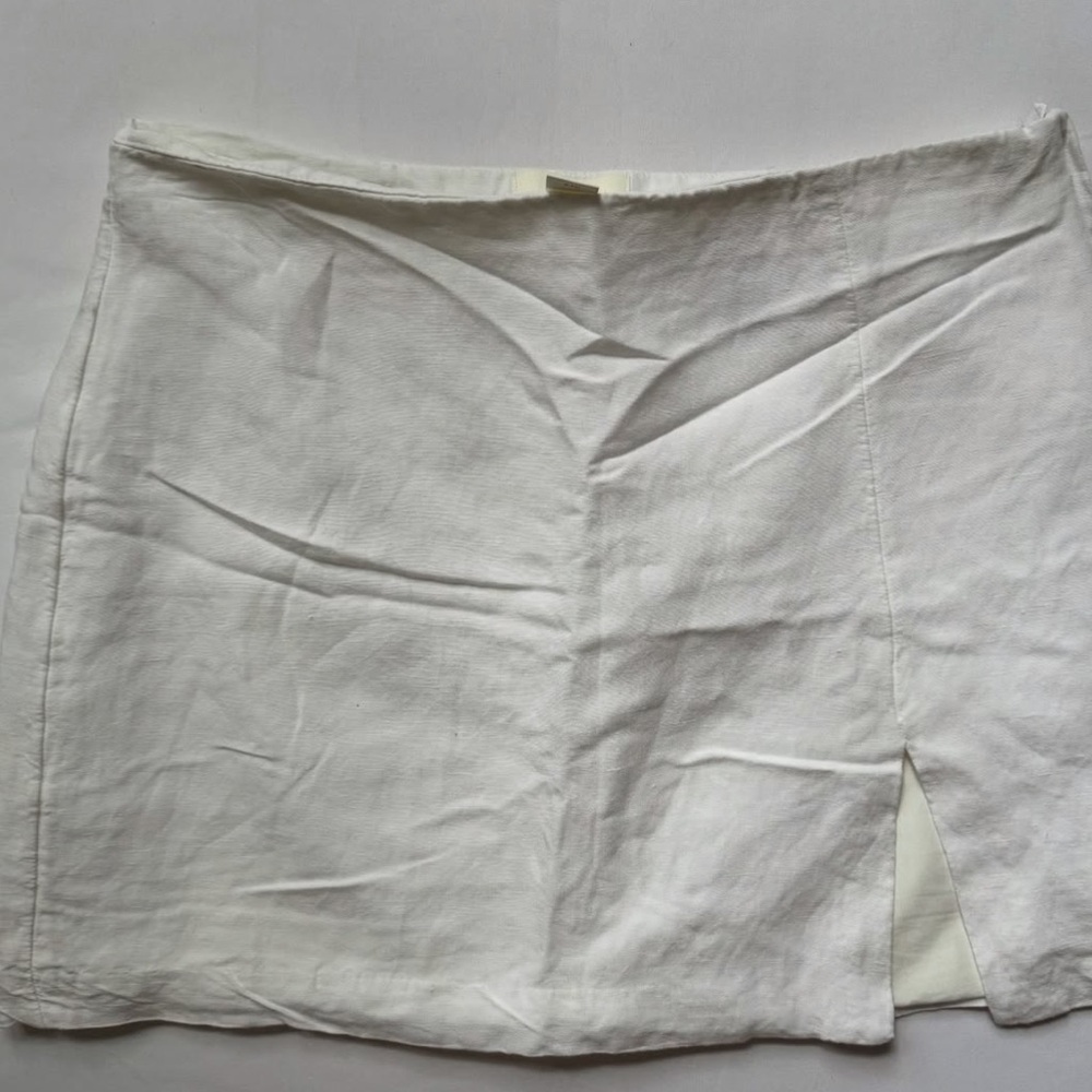 H&M A Line Mini Skirt with Slit - Picture 2 of 6